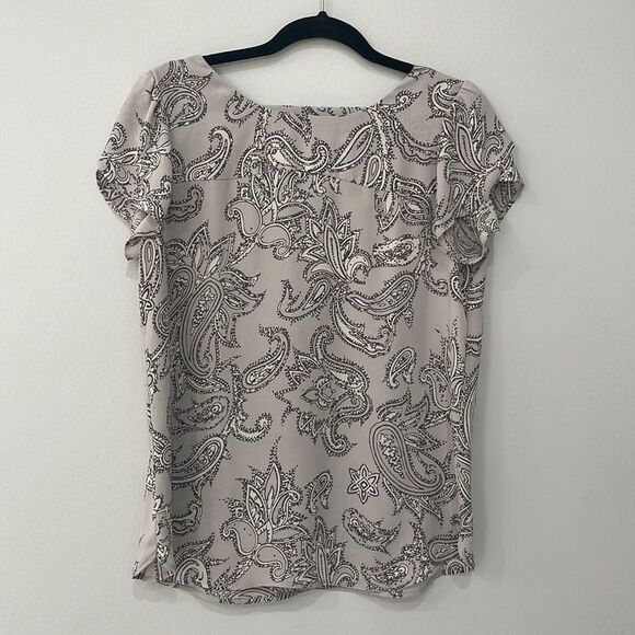 Loft Women’s Short / Cap Sleeve Blouse Paisley Print Size Small - Picture 1 of 9